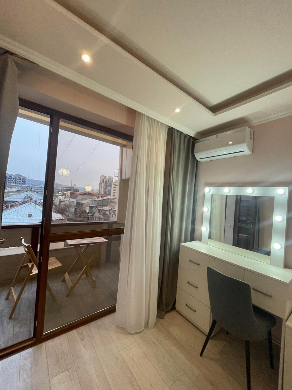 Republic Square Apartment エレバン エクステリア 写真